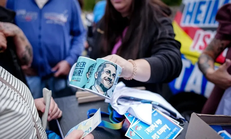 Ulrich Siegmund rally supporters