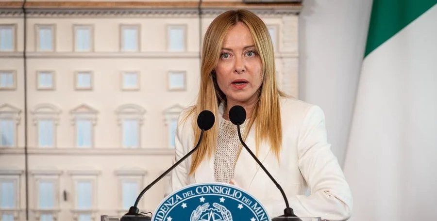 Giorgia Meloni addresses a crowd